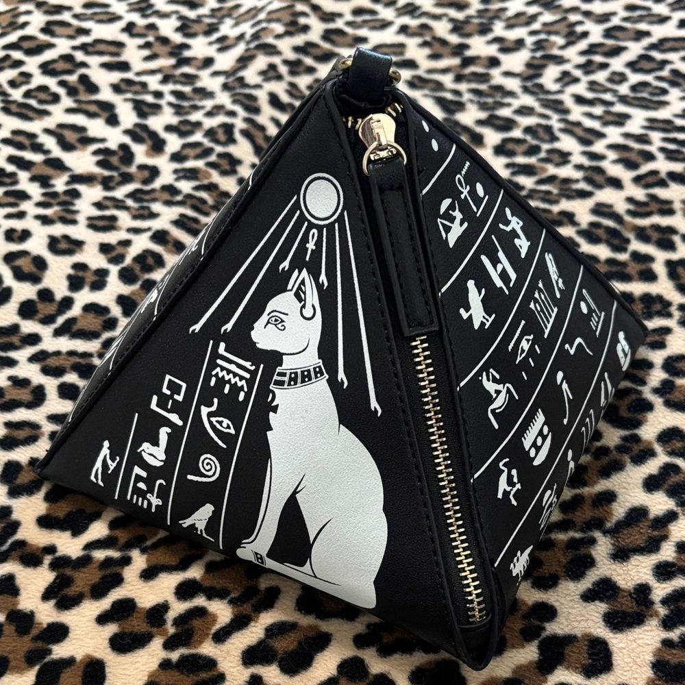 Rare KILLSTAR Pyramid Egyptian Clutch Wristlet Purse Bag Goth Ankh Anubis Pharoh